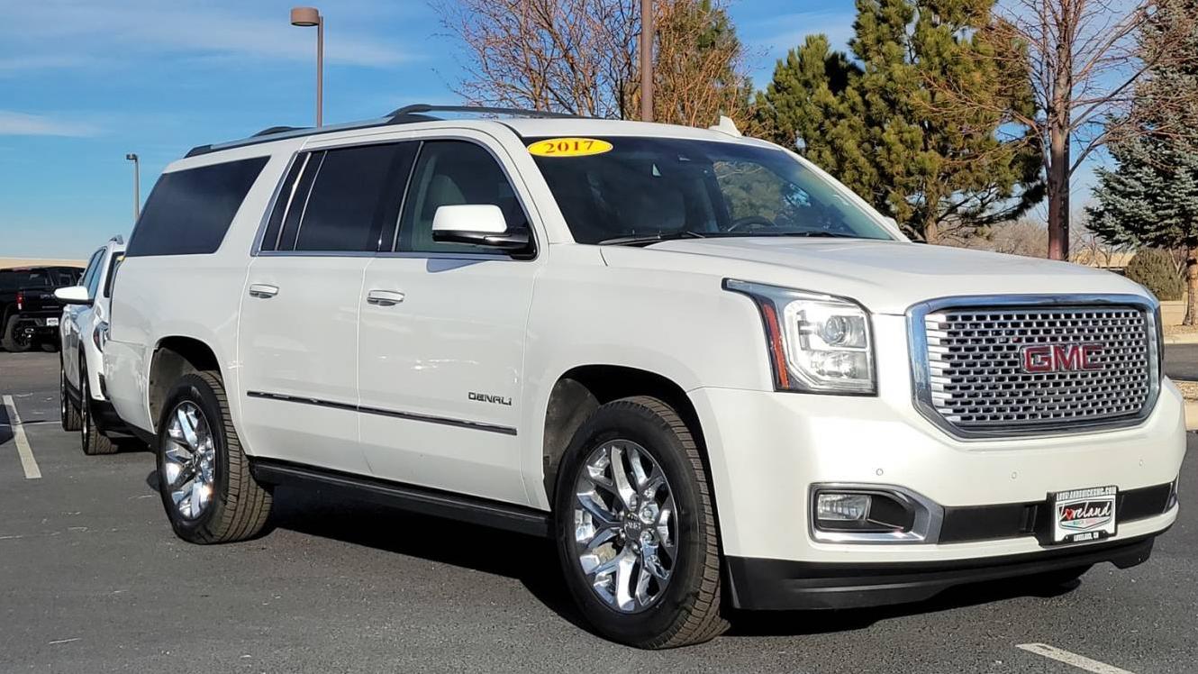 GMC YUKON XL 2017 1GKS2HKJ8HR139411 image